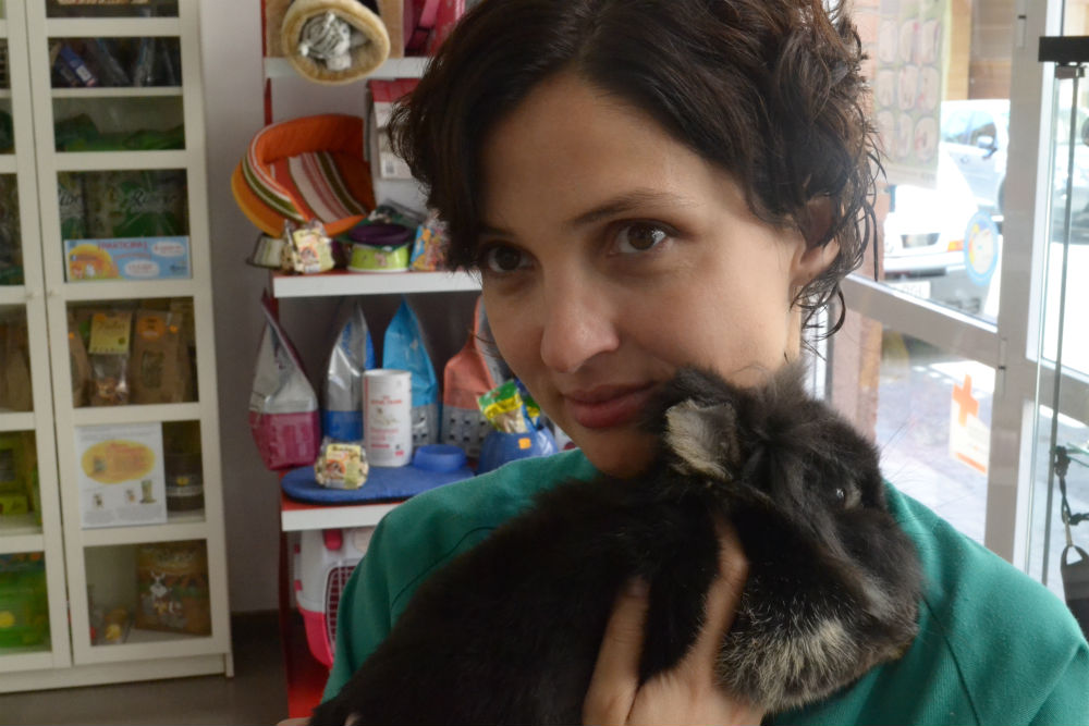 Blanca, Veterinaria de la clínica veterinaria Bitxos